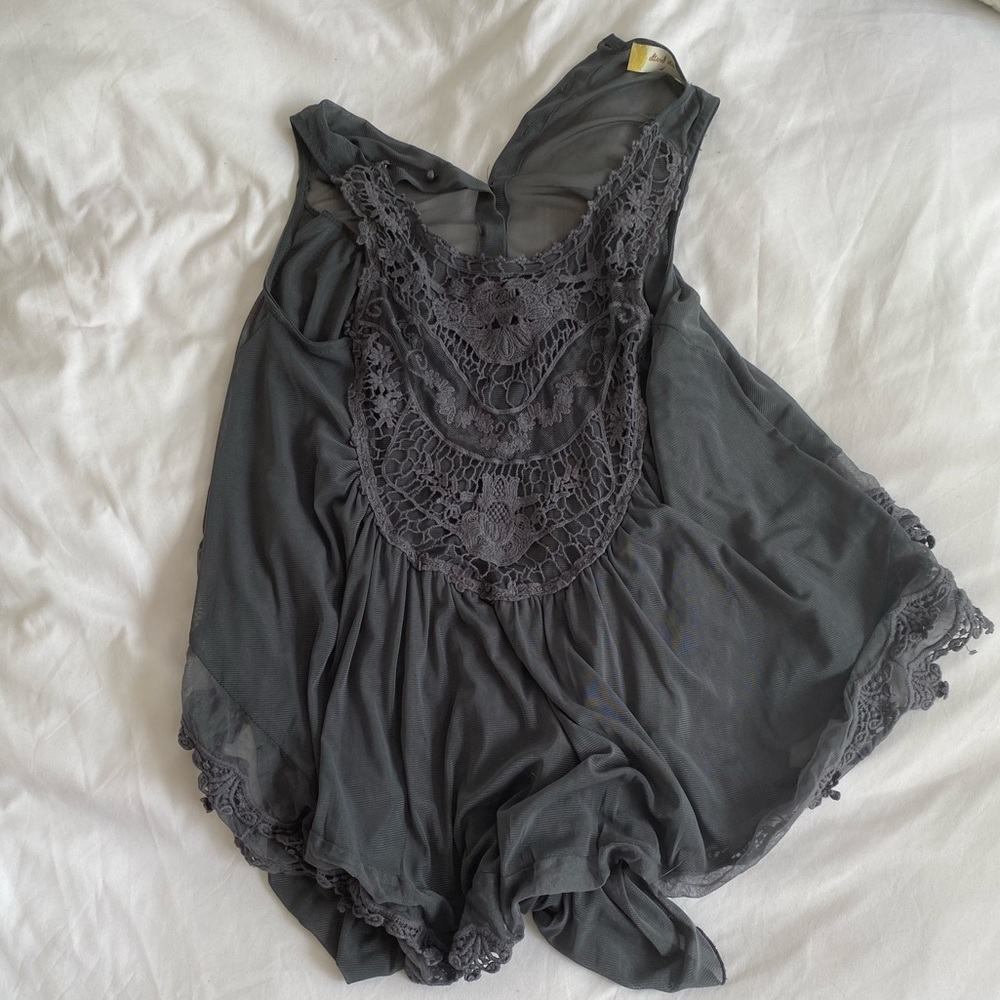 Altar’d state lace front tank top